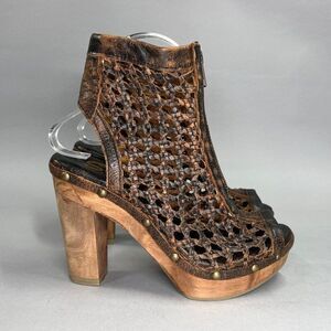 Sbicca Women's Size 7 Brown Woven Leather Front Zip Block Heeled Ankle Booties